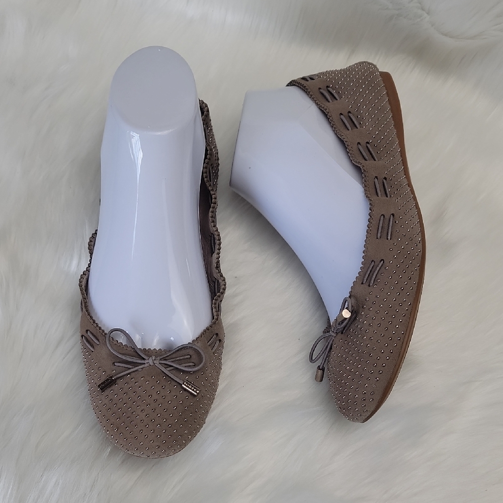 AERIN Irene Gray Tan Silver Studded Bow Punk Boho Luxury Comfort Ballet Flat 8.5